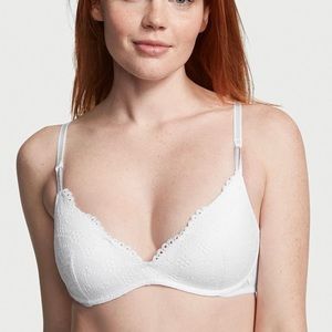 Victoria’s Secret Lace Wireless Push-Up Bra